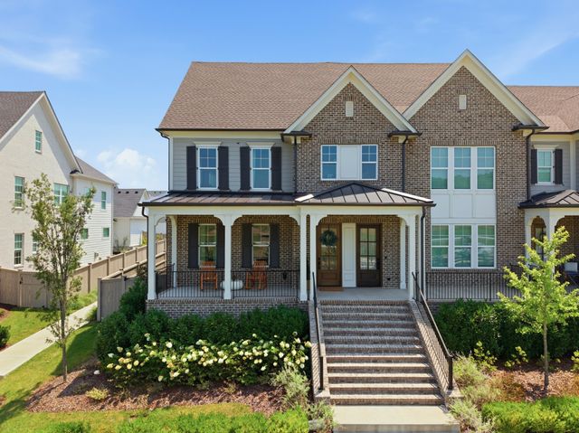 2085 Hollydale Aly, Franklin, TN 37064