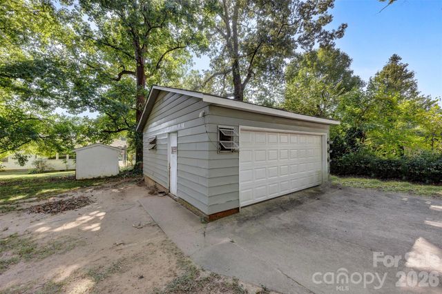 511 Woodside Drive, Shelby, NC 28150