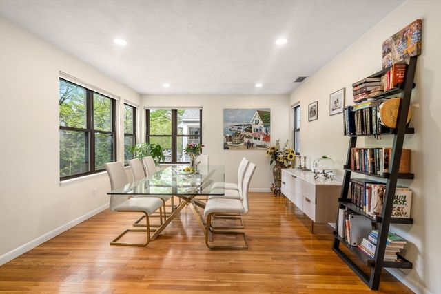 620 Washington St 620, Brookline, MA 02446