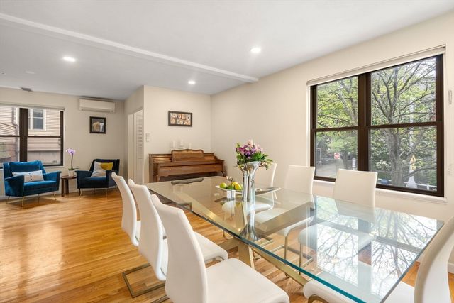 620 Washington St 620, Brookline, MA 02446