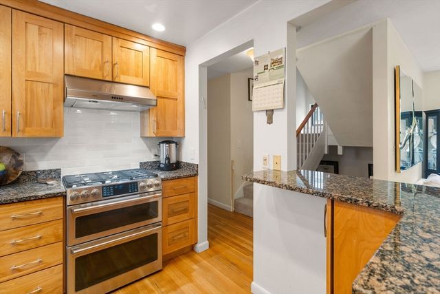 620 Washington St 620, Brookline, MA 02446