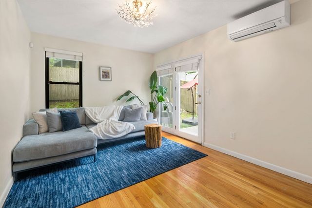 620 Washington St 620, Brookline, MA 02446