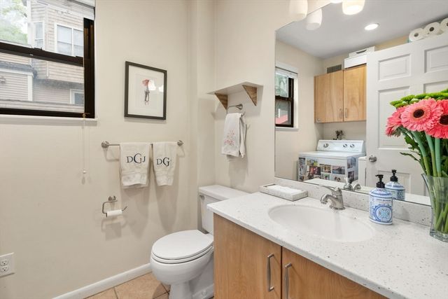 620 Washington St 620, Brookline, MA 02446