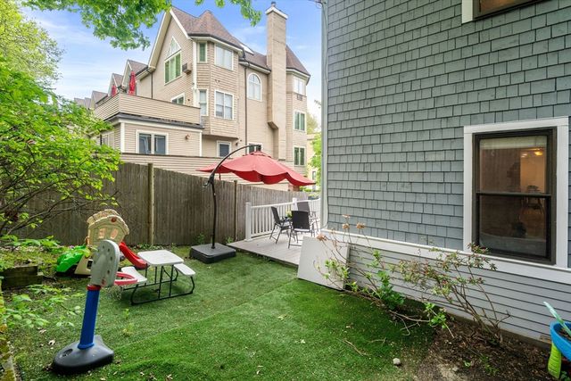620 Washington St 620, Brookline, MA 02446