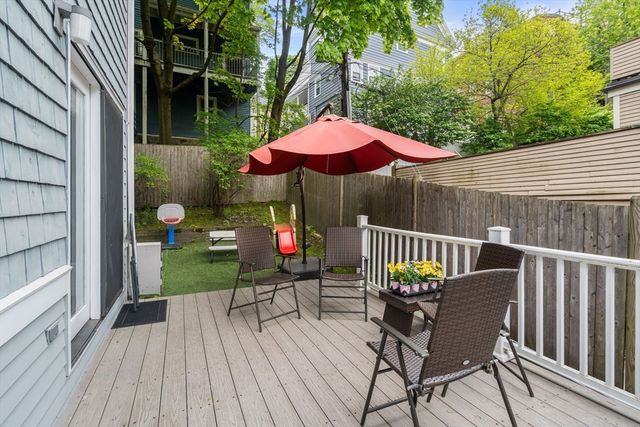 620 Washington St 620, Brookline, MA 02446