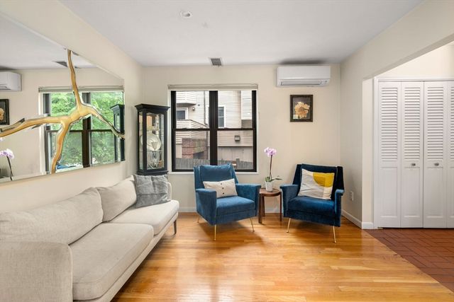 620 Washington St 620, Brookline, MA 02446