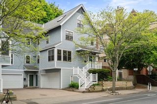 620 Washington St 620, Brookline, MA 02446