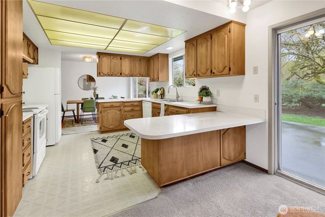 4440 Cable Street, Bellingham, WA 98229