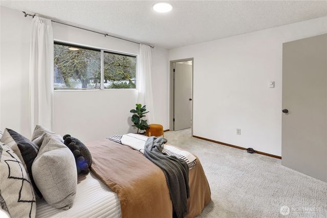 4440 Cable Street, Bellingham, WA 98229