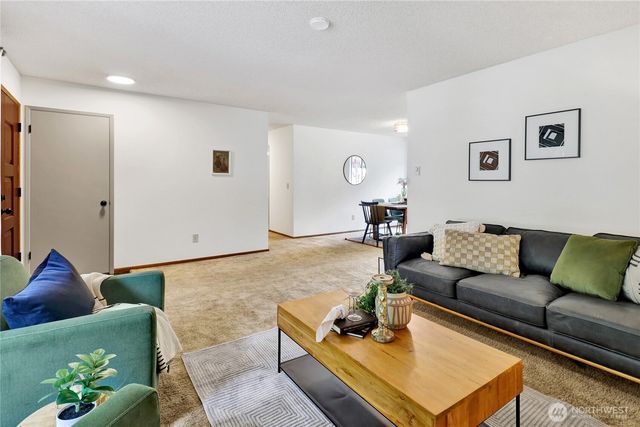 4440 Cable Street, Bellingham, WA 98229