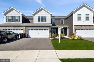 5 ROBERTA WAY S, Medford, NJ 08055