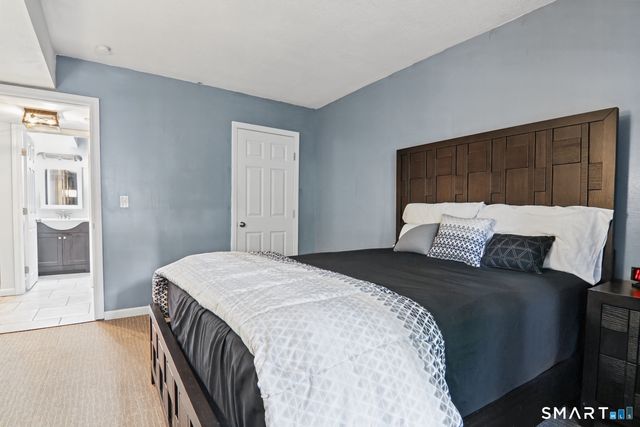 35 Woodsedge Drive 5B, Newington, CT 06111