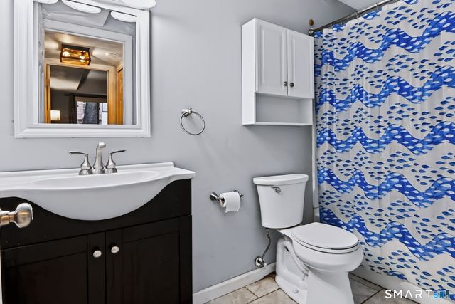 35 Woodsedge Drive 5B, Newington, CT 06111