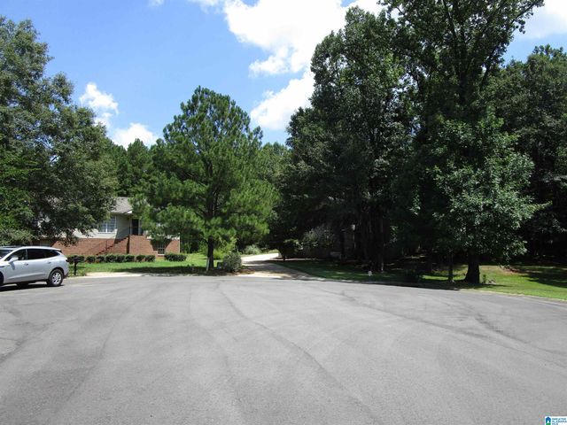 4205 GREENLEAF LANE, Bessemer, AL 35022