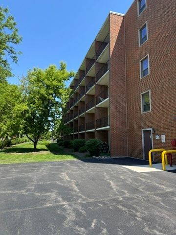 255 S West Avenue 305, Elmhurst, IL 60126