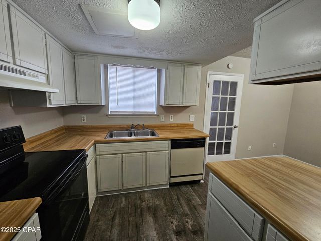 6405 Lenawee Street, Panama City, FL 32404