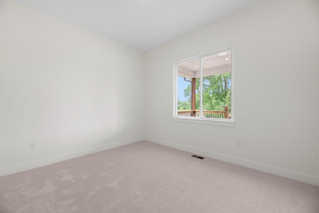 1203 E Maywood Ct, Wichita, KS 67216