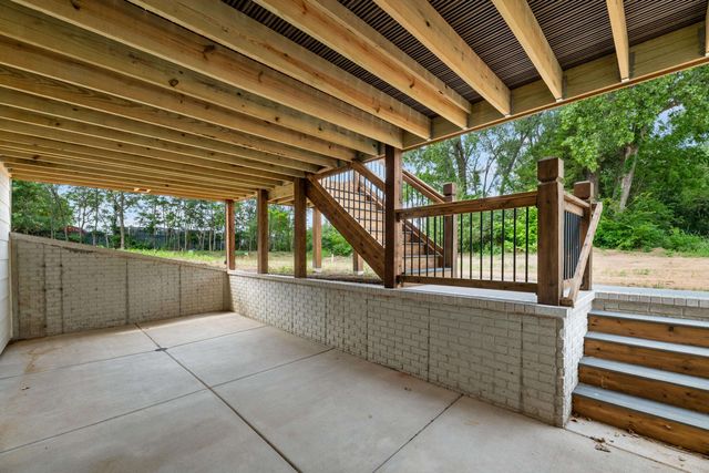 1203 E Maywood Ct, Wichita, KS 67216