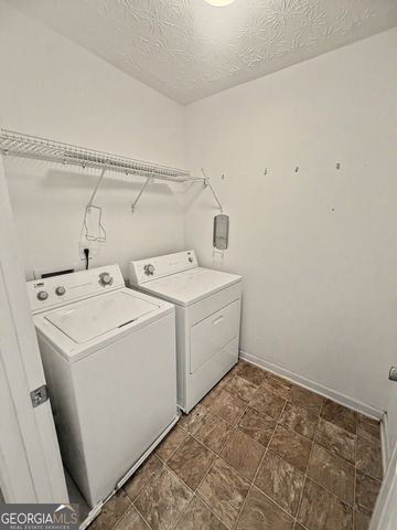 2878 Snapfinger Manor, Decatur, GA 30035
