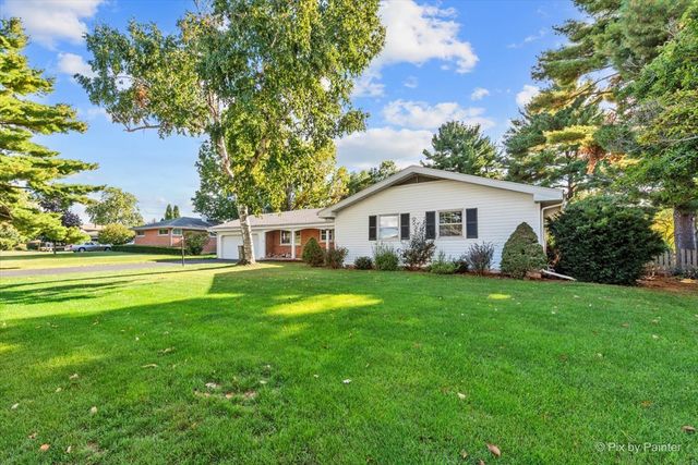 977 Lindenwood Drive, Aurora, IL 60506
