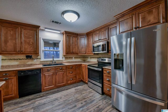 15923 LAKE HILL DRIVE, Northport, AL 35475