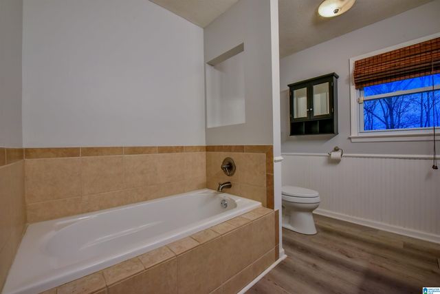 15923 LAKE HILL DRIVE, Northport, AL 35475