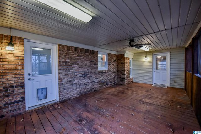 15923 LAKE HILL DRIVE, Northport, AL 35475