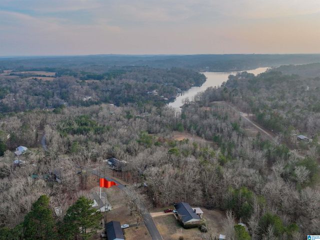 15923 LAKE HILL DRIVE, Northport, AL 35475