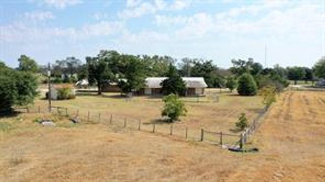 8321 FM 2346 Farm to Market Road, Midway, TX 75852