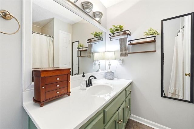 3206 Country Walk Drive, Powder Springs, GA 30127