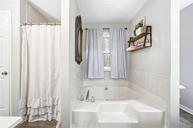 3206 Country Walk Drive, Powder Springs, GA 30127