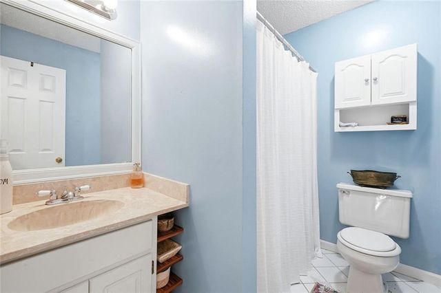 3206 Country Walk Drive, Powder Springs, GA 30127