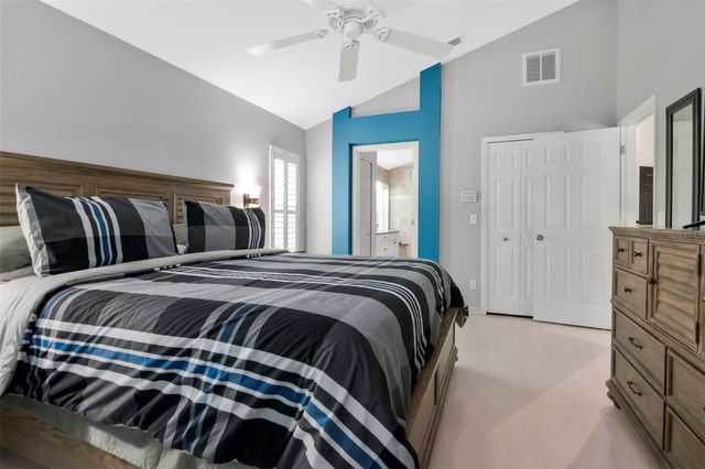 9301 BROOKHURST COURT, Tampa, FL 33647