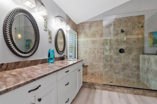 9301 BROOKHURST COURT, Tampa, FL 33647