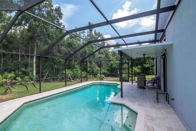 9301 BROOKHURST COURT, Tampa, FL 33647