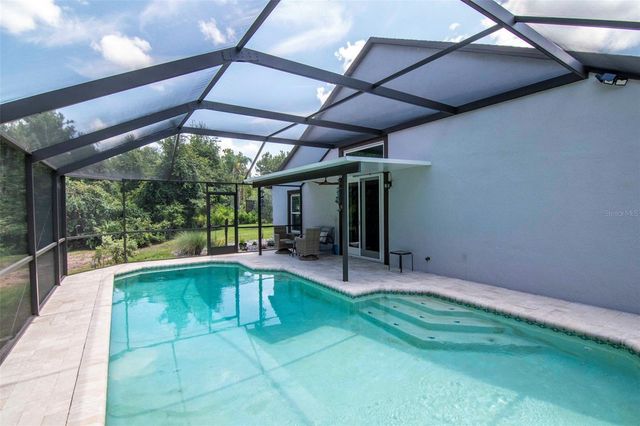 9301 BROOKHURST COURT, Tampa, FL 33647