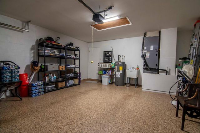 9301 BROOKHURST COURT, Tampa, FL 33647