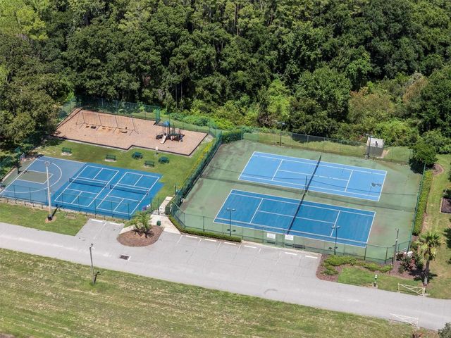 9301 BROOKHURST COURT, Tampa, FL 33647
