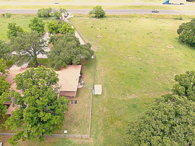 6605 US Highway 67 84, Bangs, TX 76823