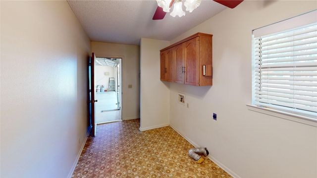 6605 US Highway 67 84, Bangs, TX 76823