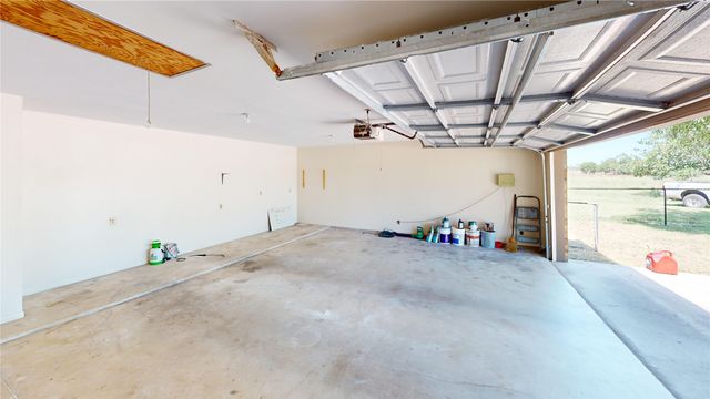 6605 US Highway 67 84, Bangs, TX 76823