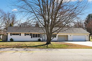 425 N Division Avenue, Holland Charter Township, MI 49424