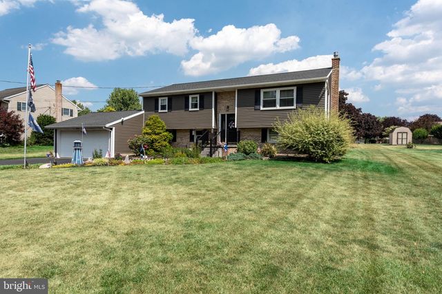949 BRUNNERVILLE RD, Lititz, PA 17543