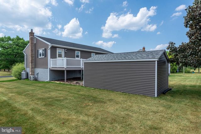 949 BRUNNERVILLE RD, Lititz, PA 17543