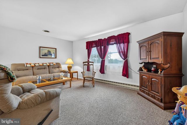 949 BRUNNERVILLE RD, Lititz, PA 17543