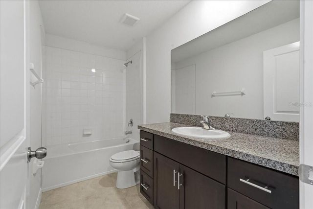 5224 WHITE CHICORY DRIVE, Apollo Beach, FL 33572