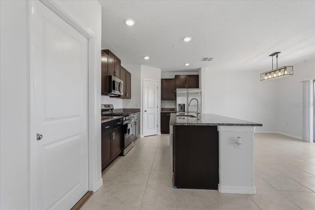 5224 WHITE CHICORY DRIVE, Apollo Beach, FL 33572