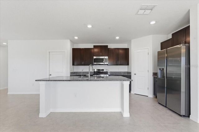 5224 WHITE CHICORY DRIVE, Apollo Beach, FL 33572