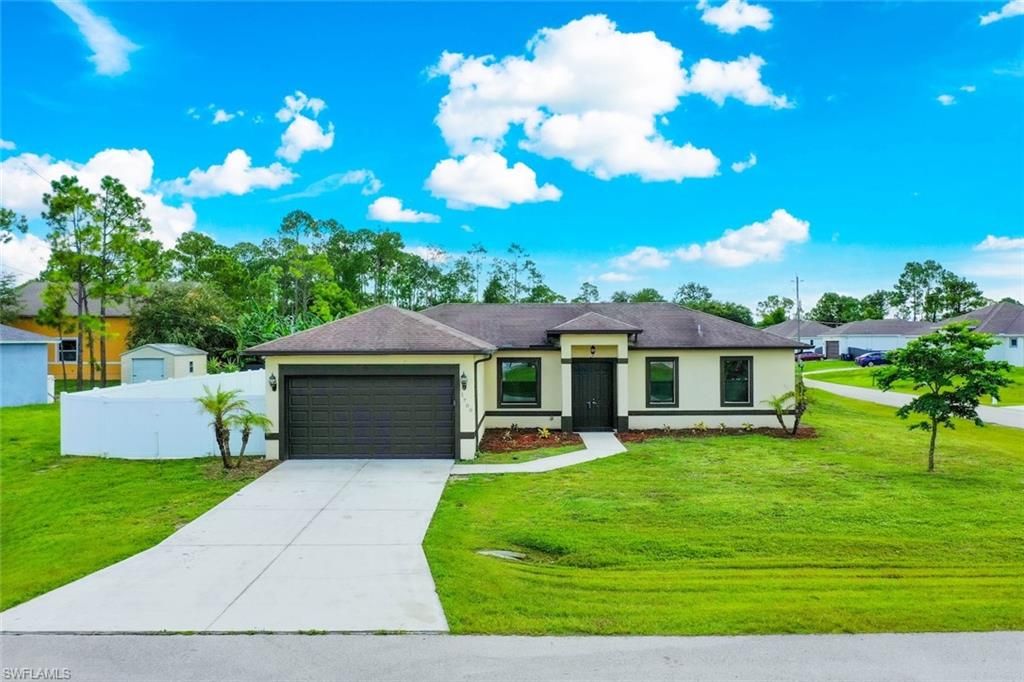 1700 Don AVE N, LEHIGH ACRES, FL 33971 — exterior