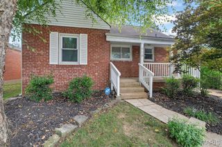 416 Hazelgreen Drive, Webster Groves, MO 63119